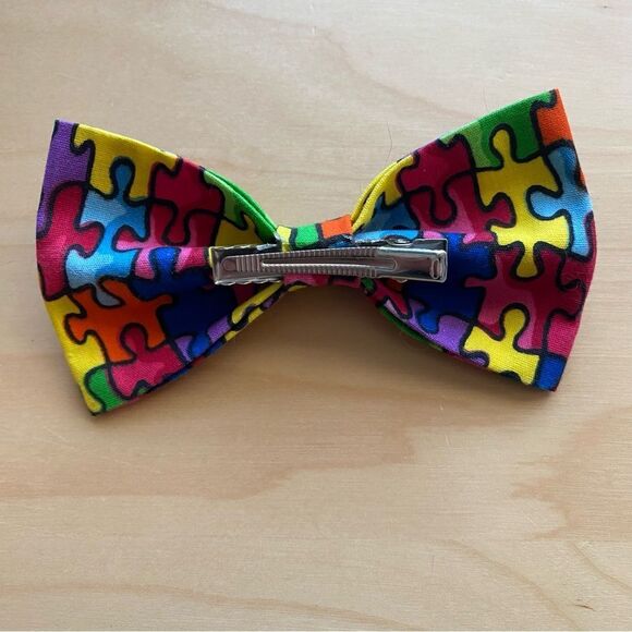 Autism awareness puzzle piece clip on bowtie - Picture 2 of 3